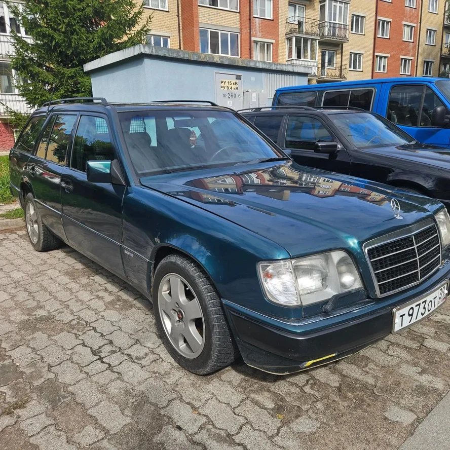 Мерседес Е220, 1995 год, 2.2 бензин